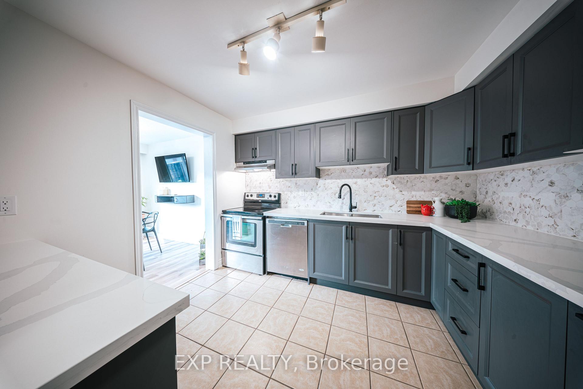 Photo 6 of Unit 42, 9 Michael Boulevard, Whitby, Lynde Creek — HOMEH