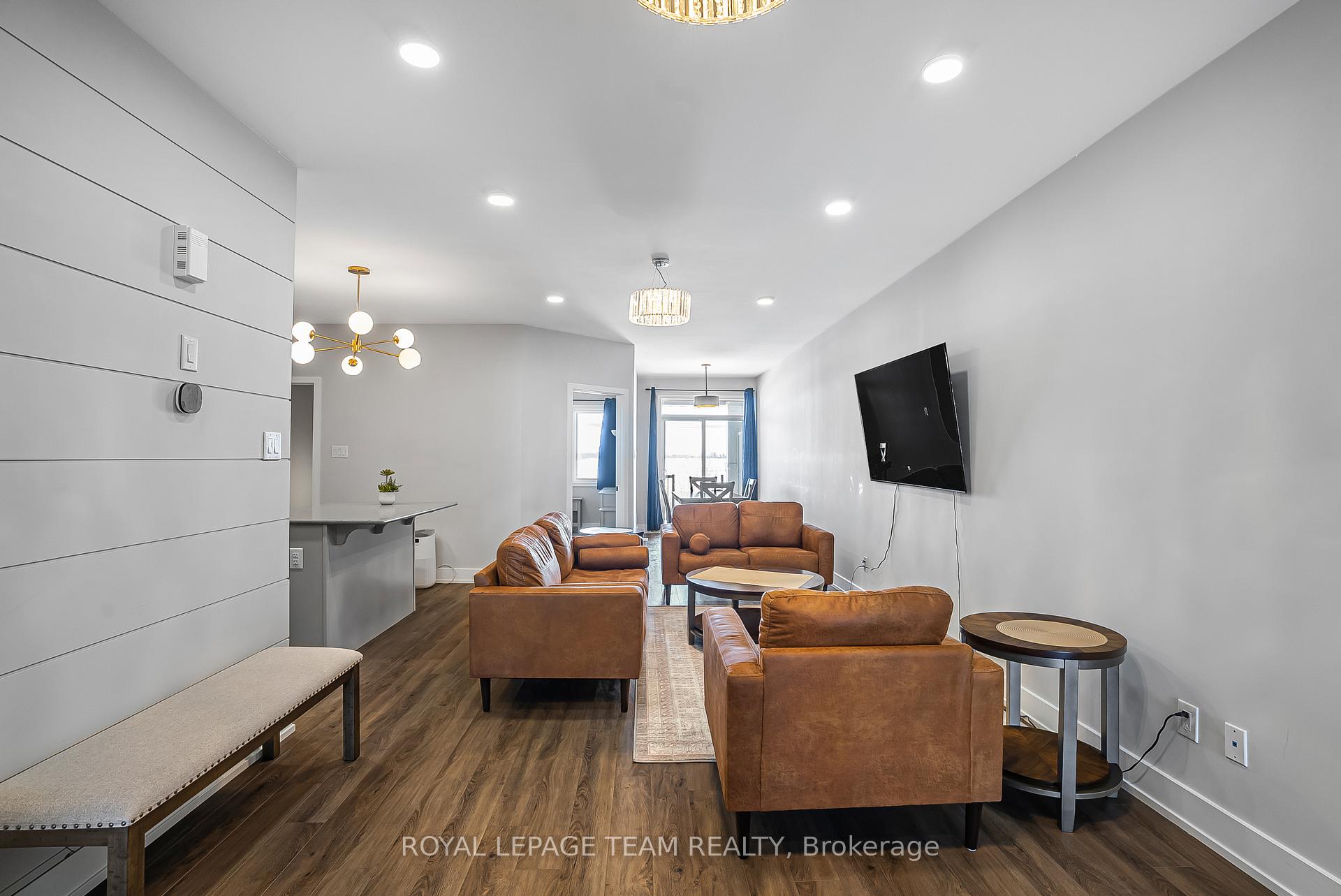 Photo 4 of 308 Pilot Private, Ottawa, Kanata - Emerald Meadows/Trailwest — HOMEH