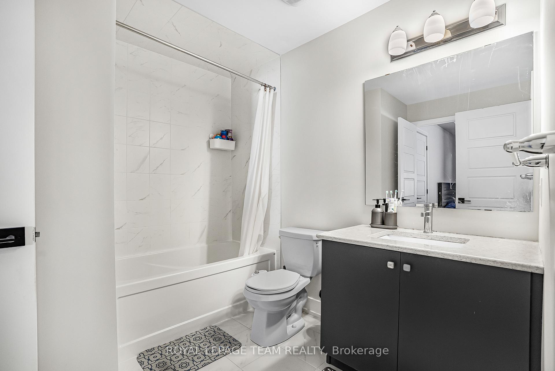 Photo 5 of 308 Pilot Private, Ottawa, Kanata - Emerald Meadows/Trailwest — HOMEH