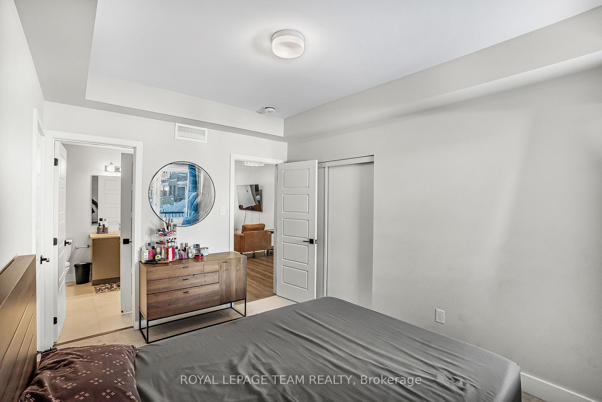 Photo 7 of 308 Pilot Private, Ottawa, Kanata - Emerald Meadows/Trailwest — HOMEH