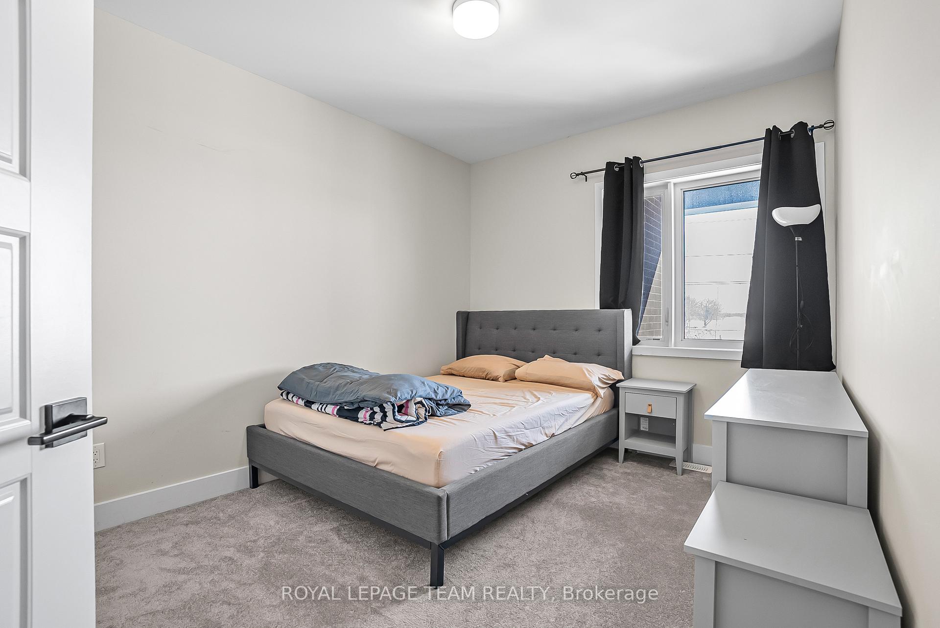 Photo 15 of 308 Pilot Private, Ottawa, Kanata - Emerald Meadows/Trailwest — HOMEH