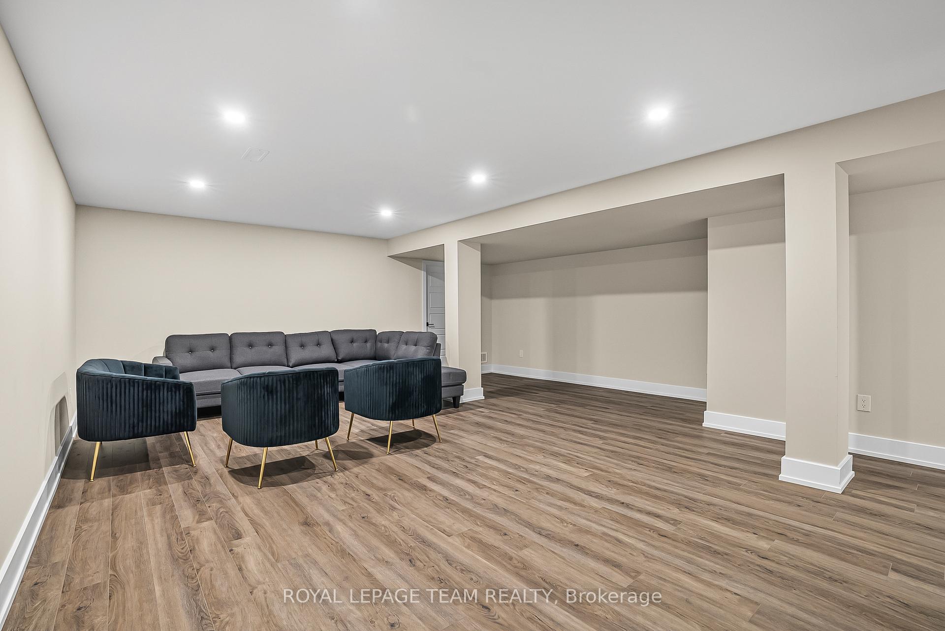 Photo 22 of 308 Pilot Private, Ottawa, Kanata - Emerald Meadows/Trailwest — HOMEH