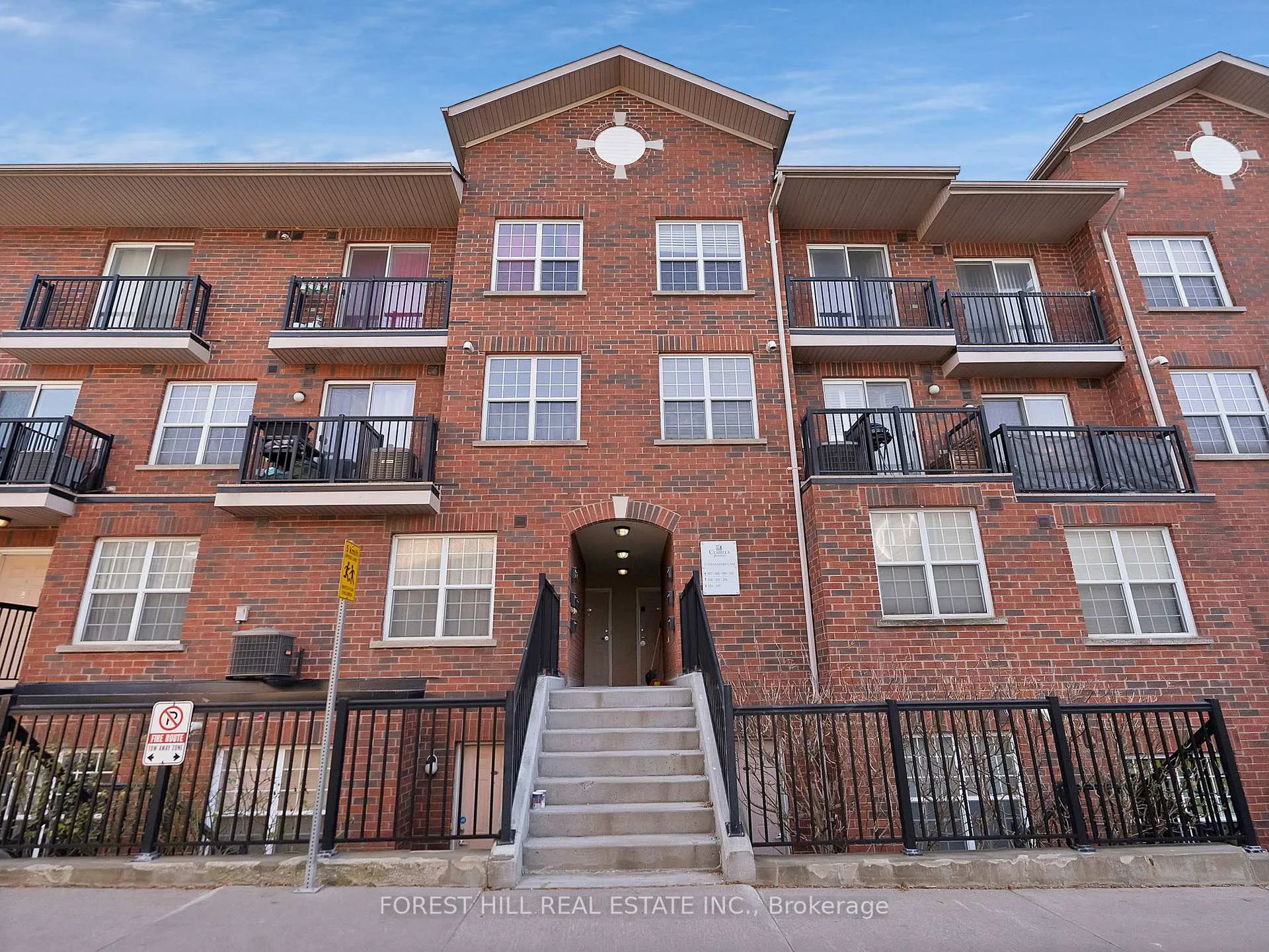 Front of Unit 310, 25 Strangford Lane