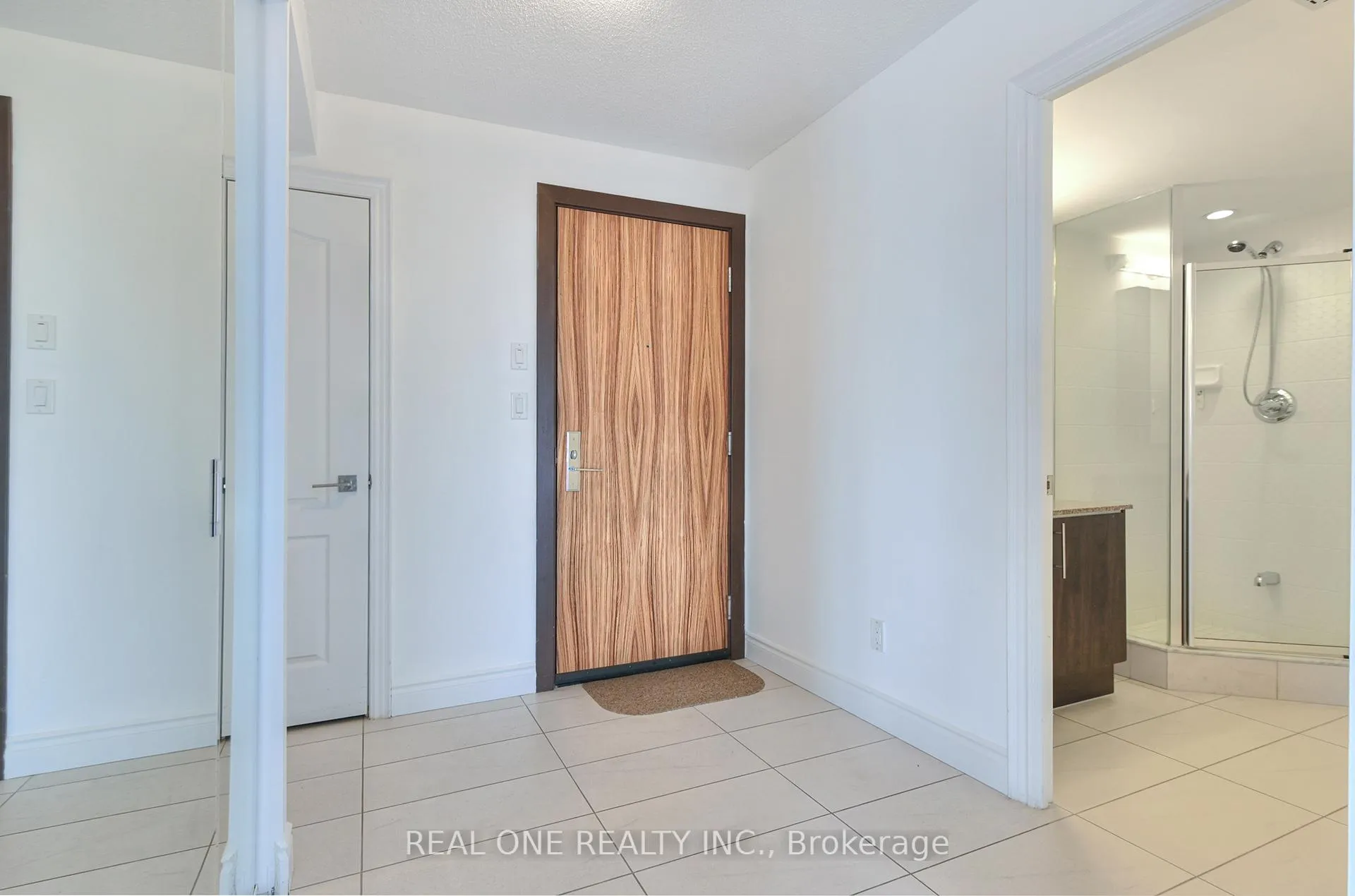Photo 5 of Unit 319, 50 Clegg Road, Markham, Unionville — HOMEH