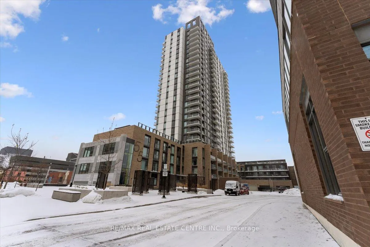 Front of Unit 1106, 55 Duke Street W