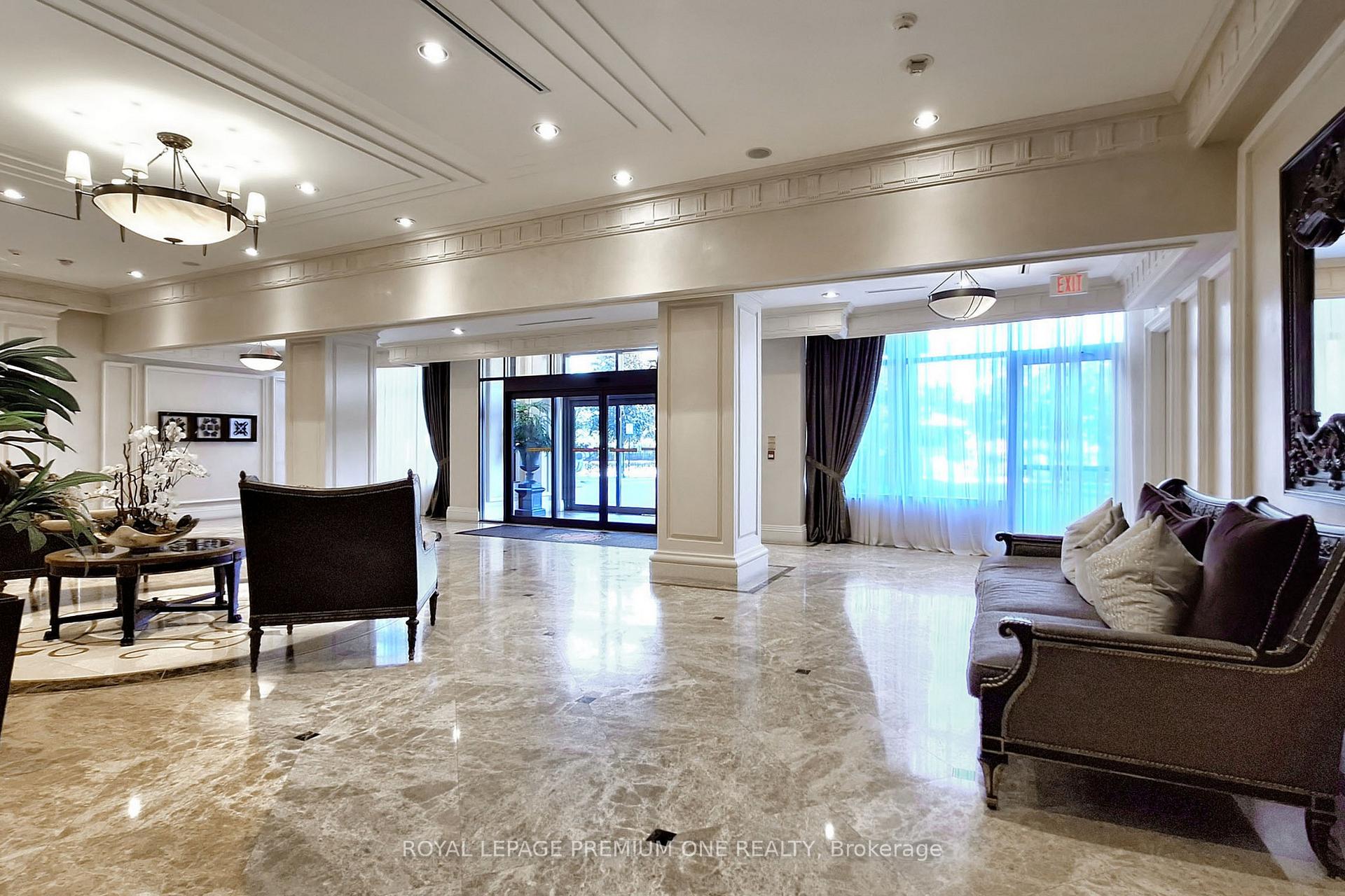 Photo 6 of Unit 606, 9235 Jane Street, Vaughan, Maple — HOMEH