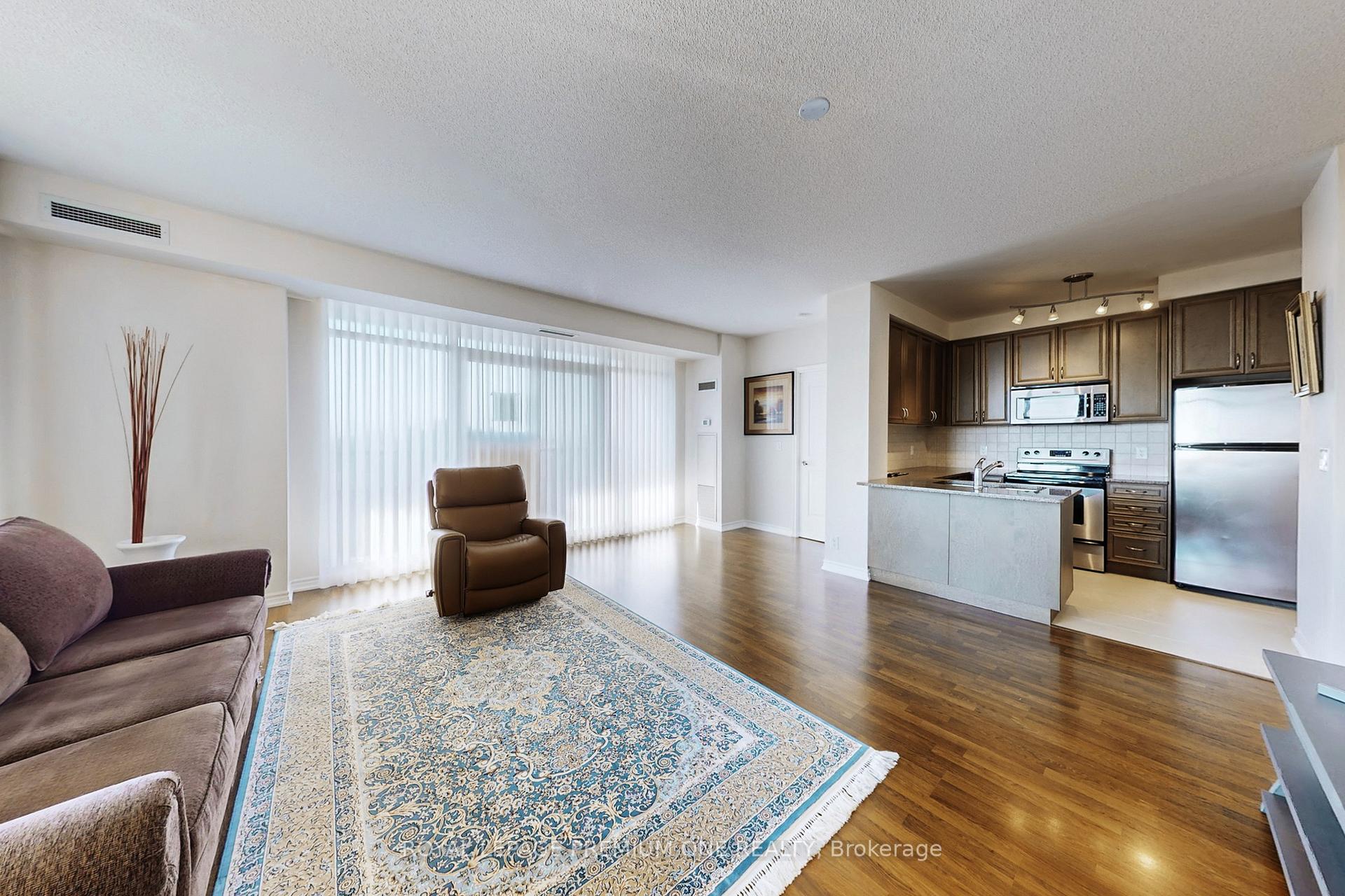 Photo 14 of Unit 606, 9235 Jane Street, Vaughan, Maple — HOMEH