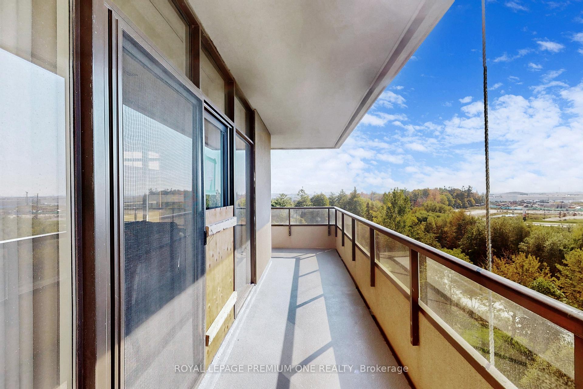 Photo 32 of Unit 606, 9235 Jane Street, Vaughan, Maple — HOMEH