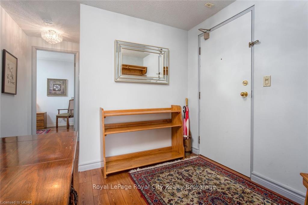 Photo 4 of Unit 708, 358 Waterloo Avenue, Guelph, Junction/Onward Willow — HOMEH
