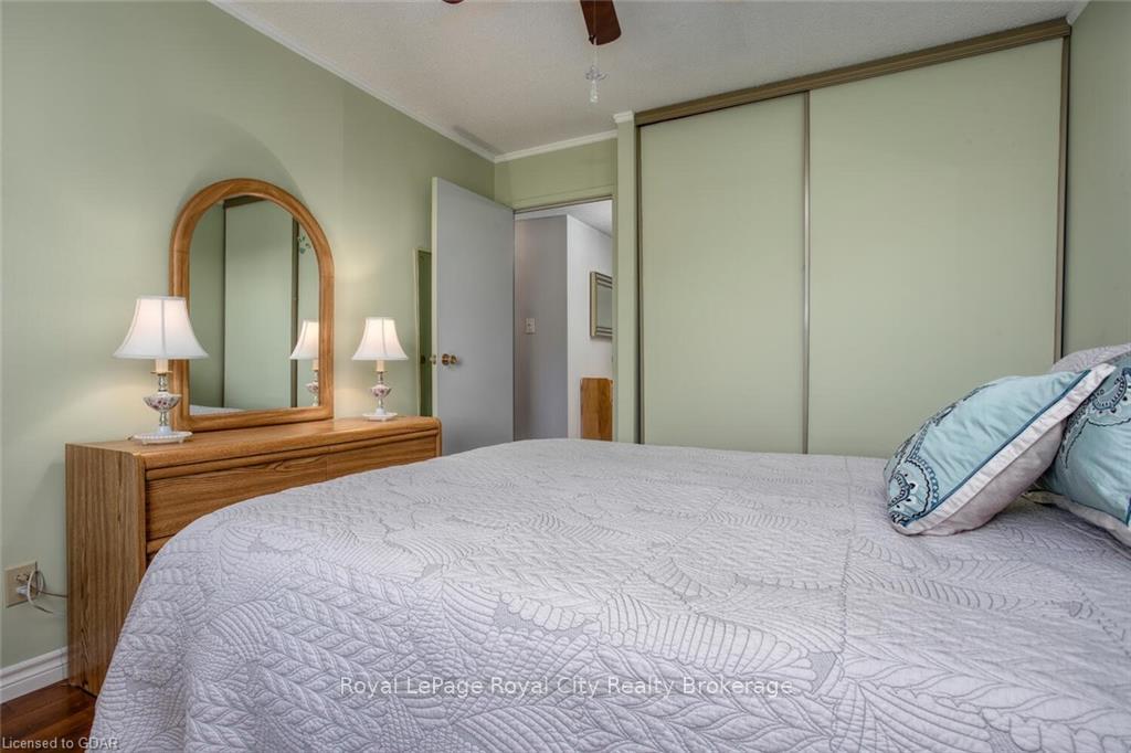 Photo 12 of Unit 708, 358 Waterloo Avenue, Guelph, Junction/Onward Willow — HOMEH