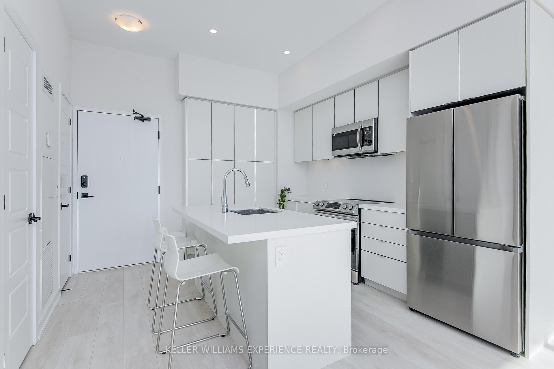 Photo 4 of Unit 402, 415 Sea Ray Avenue, Innisfil, Rural Innisfil — HOMEH