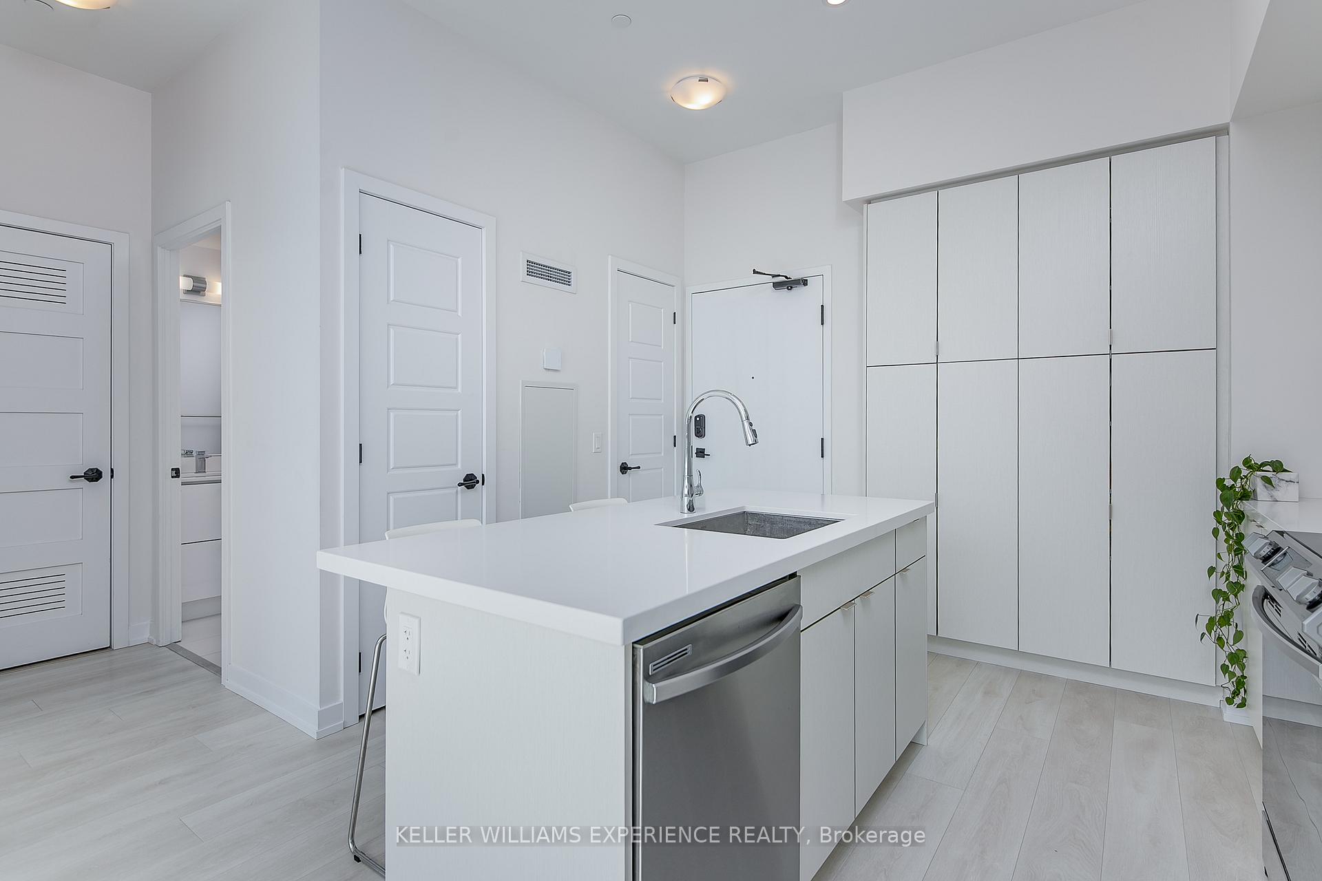 Photo 6 of Unit 402, 415 Sea Ray Avenue, Innisfil, Rural Innisfil — HOMEH