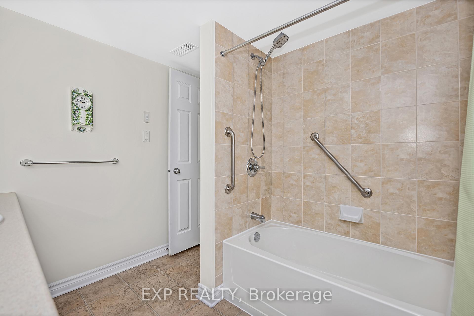 Photo 26 of Unit 6, 585 Stonefield Private, Ottawa, Barrhaven East — HOMEH