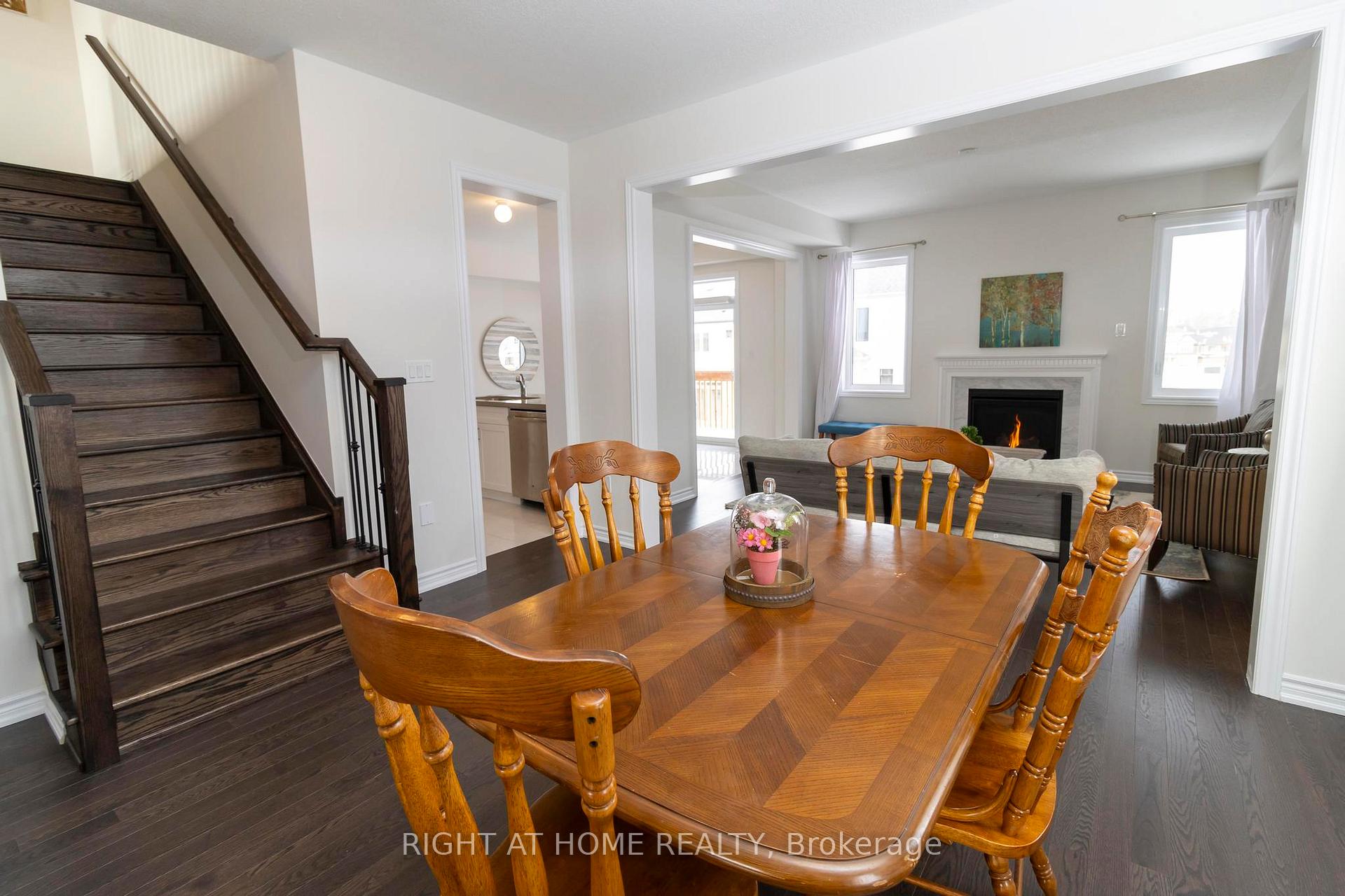 Photo 14 of 36 Ford Street, Brant, Paris — HOMEH