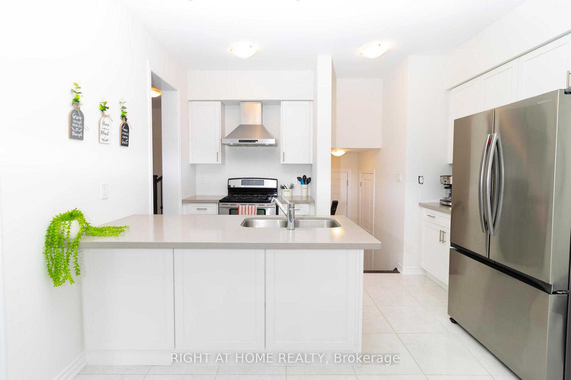 Photo 16 of 36 Ford Street, Brant, Paris — HOMEH