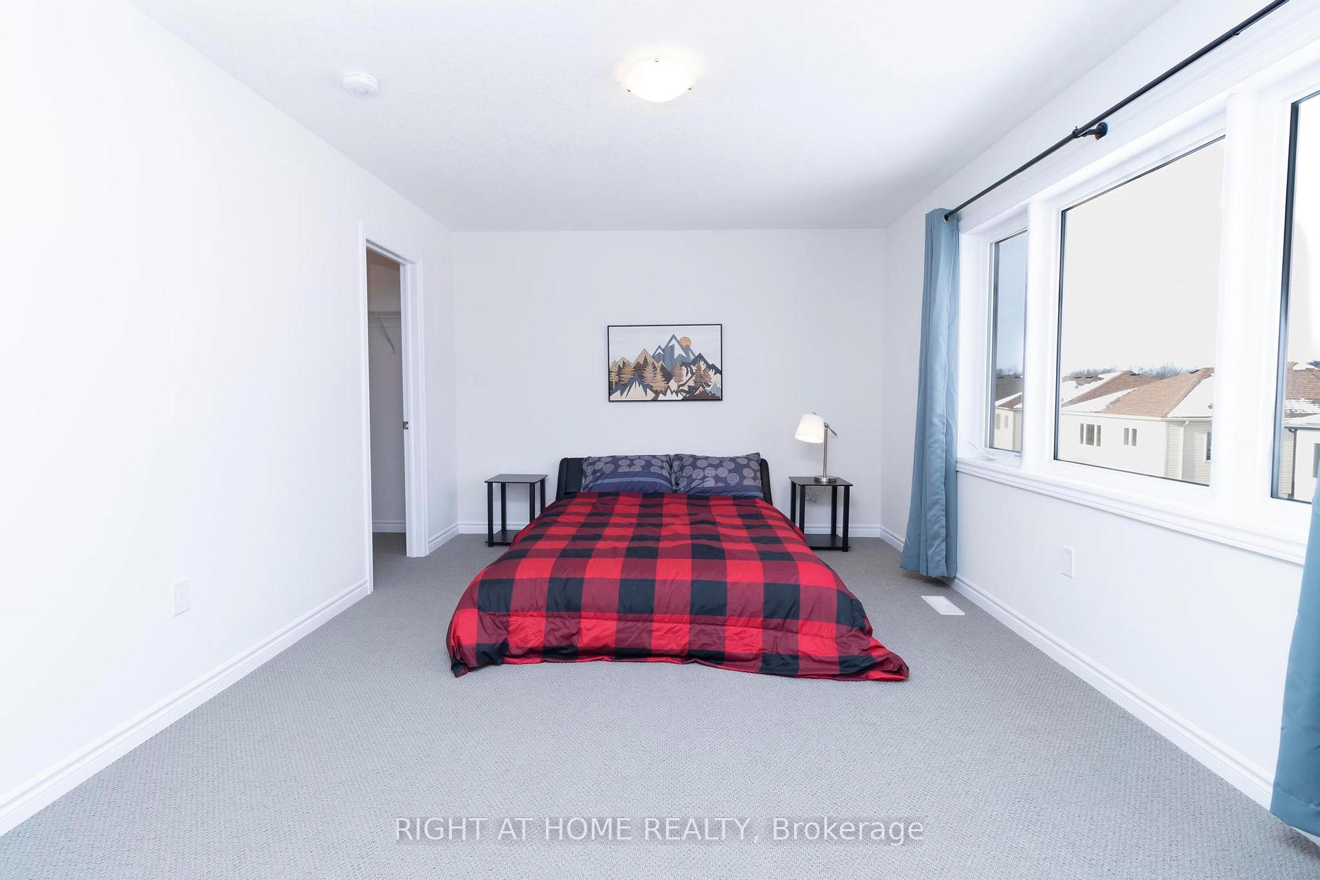 Photo 30 of 36 Ford Street, Brant, Paris — HOMEH