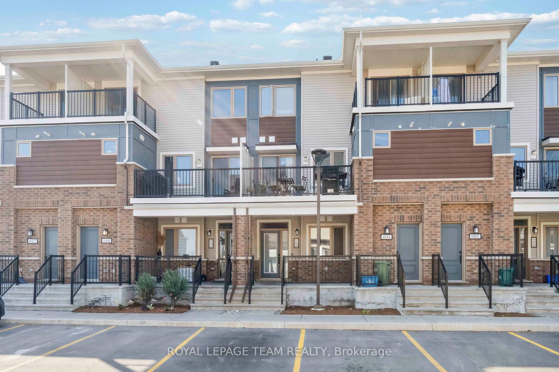 Photo 3 of 606 Lapland Private, Ottawa, Kanata - Emerald Meadows/Trailwest — HOMEH