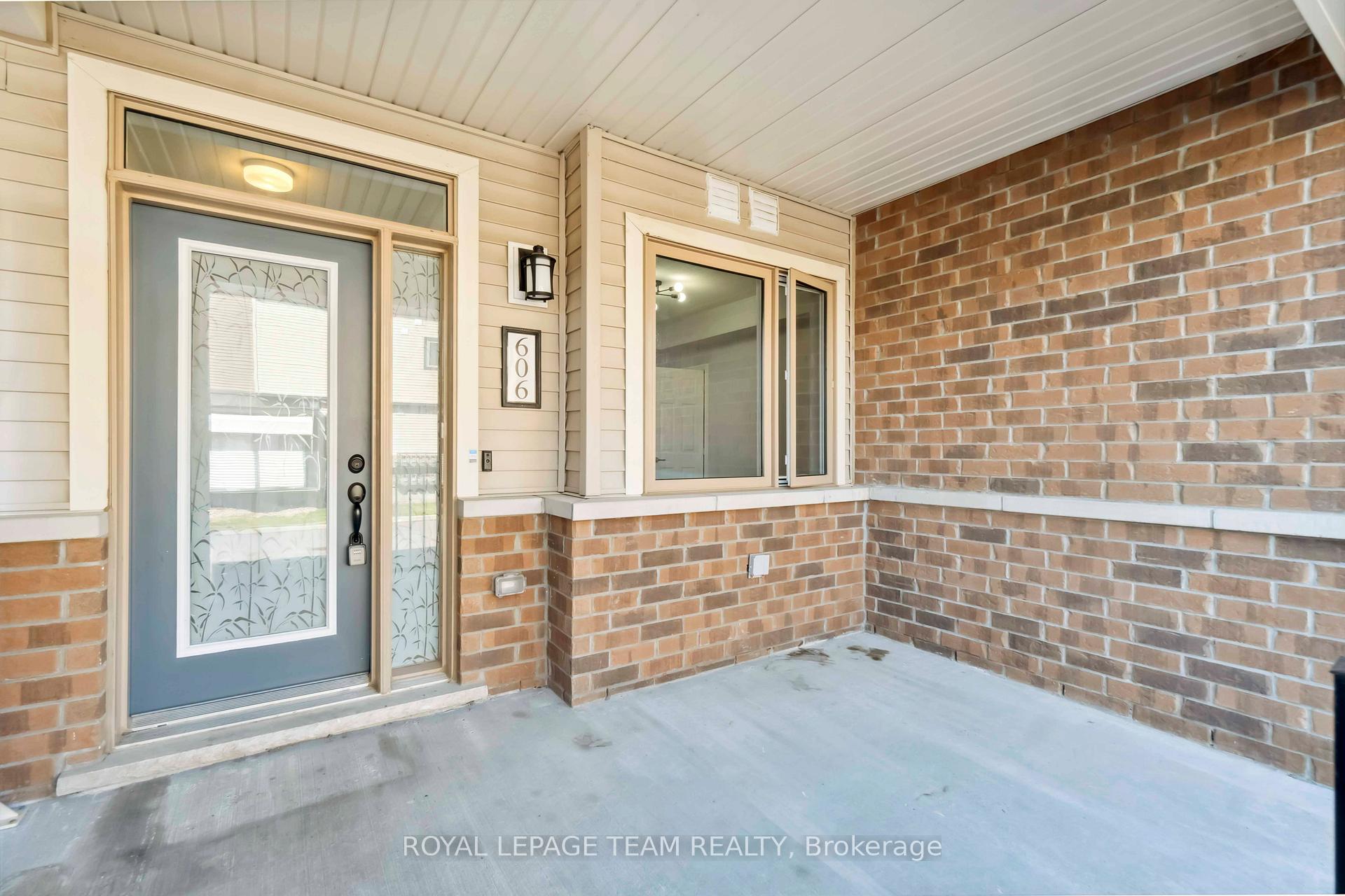 Photo 5 of 606 Lapland Private, Ottawa, Kanata - Emerald Meadows/Trailwest — HOMEH