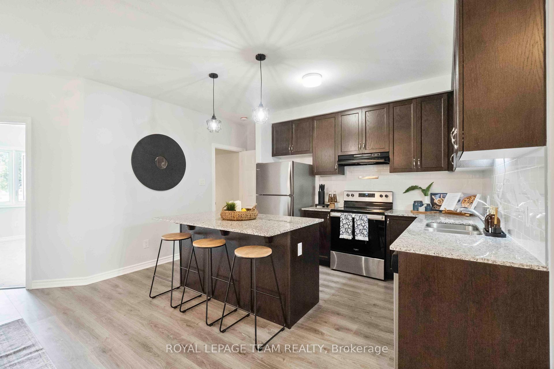 Photo 11 of 606 Lapland Private, Ottawa, Kanata - Emerald Meadows/Trailwest — HOMEH
