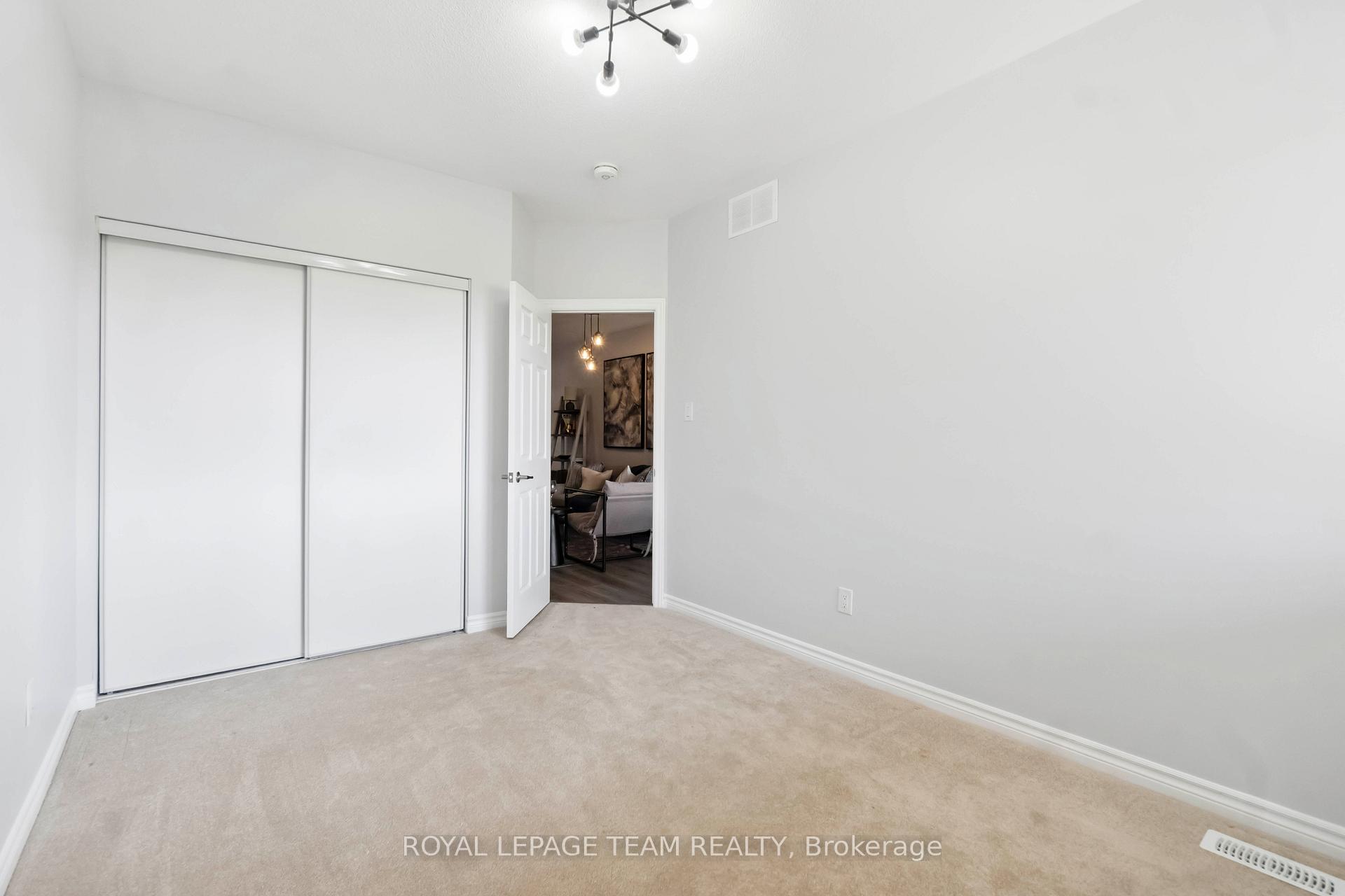 Photo 25 of 606 Lapland Private, Ottawa, Kanata - Emerald Meadows/Trailwest — HOMEH