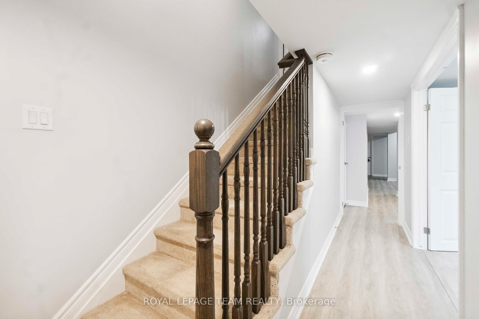 Photo 35 of 606 Lapland Private, Ottawa, Kanata - Emerald Meadows/Trailwest — HOMEH