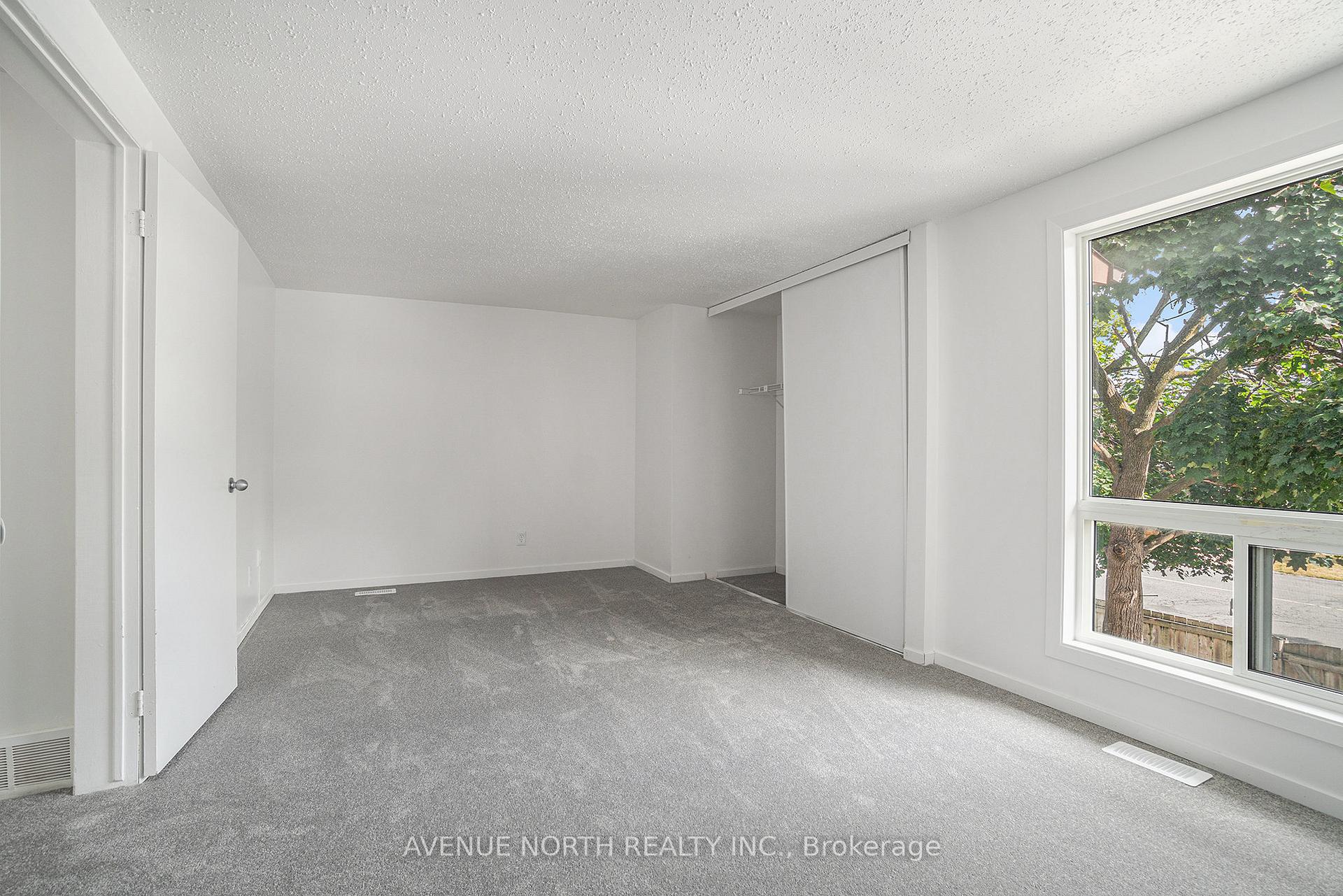 Photo 15 of 1747 Dondale St Street, Ottawa, Pineview — HOMEH