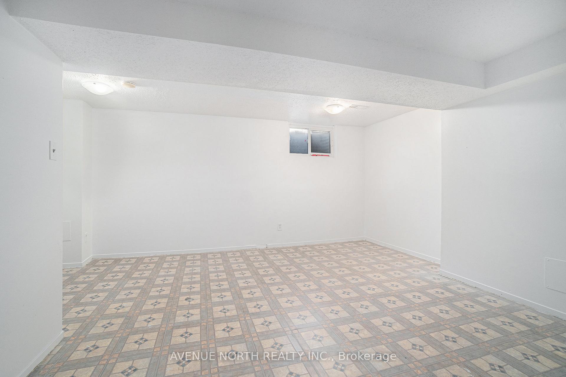 Photo 18 of 1747 Dondale St Street, Ottawa, Pineview — HOMEH