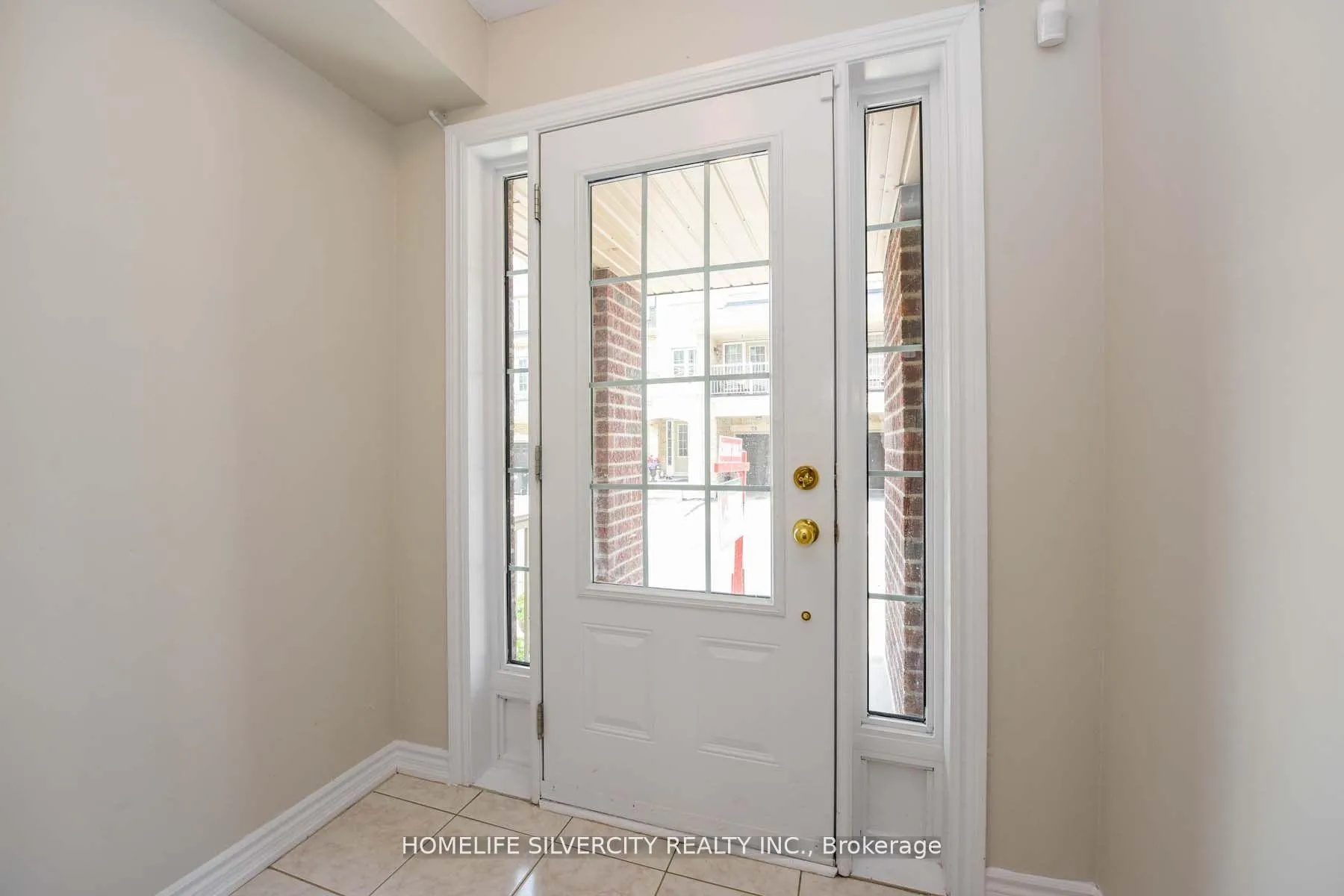 Photo 2 of 7 Miami Grove, Brampton, Heart Lake East — HOMEH