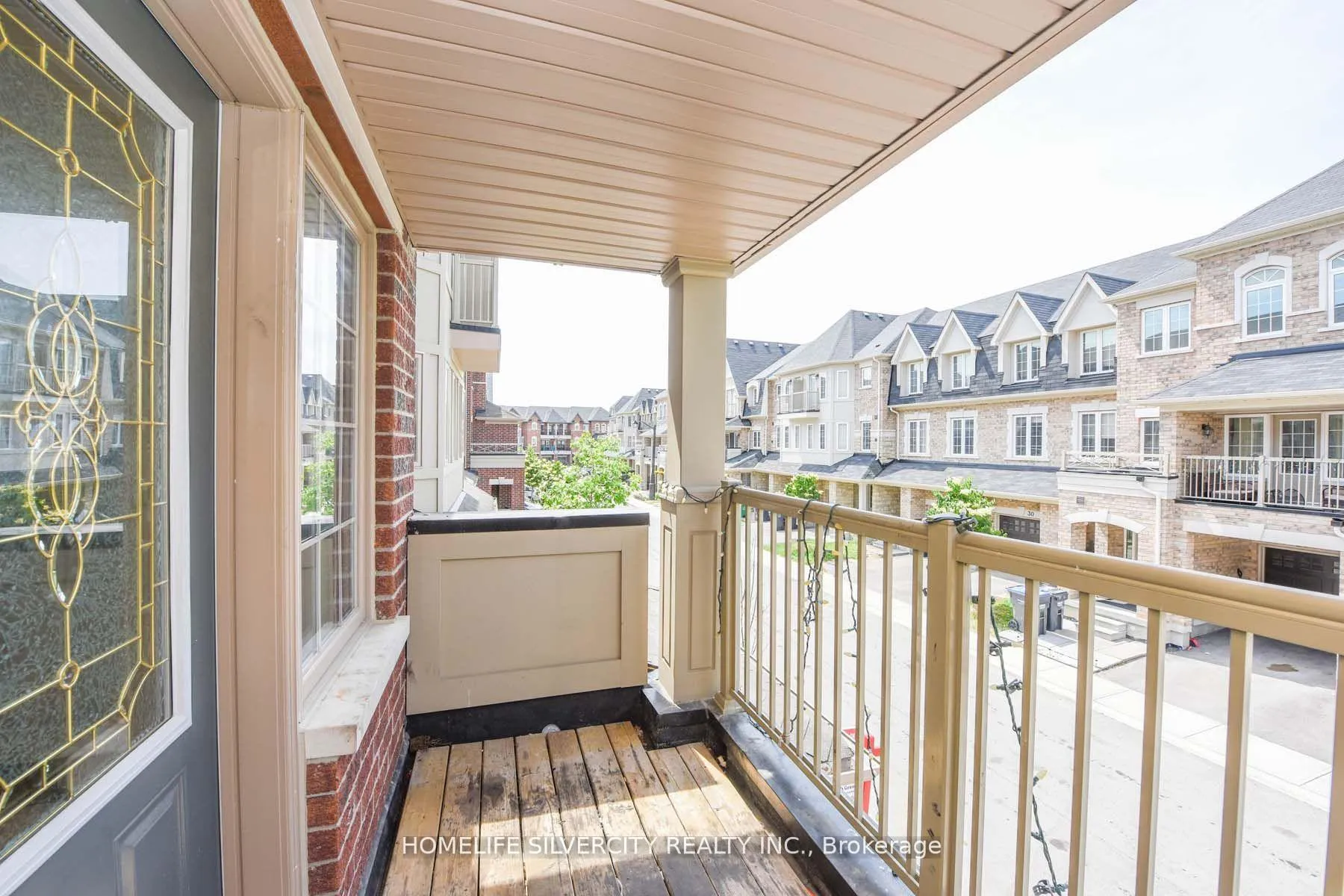 Photo 10 of 7 Miami Grove, Brampton, Heart Lake East — HOMEH