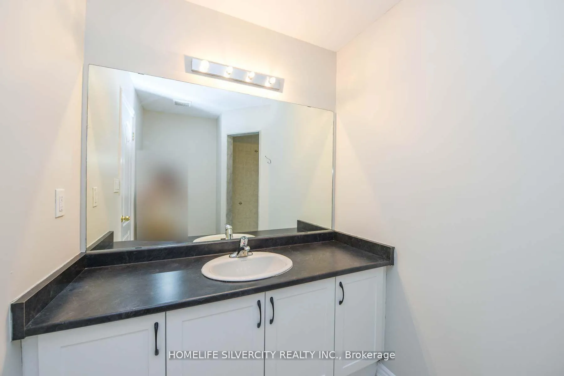 Photo 12 of 7 Miami Grove, Brampton, Heart Lake East — HOMEH