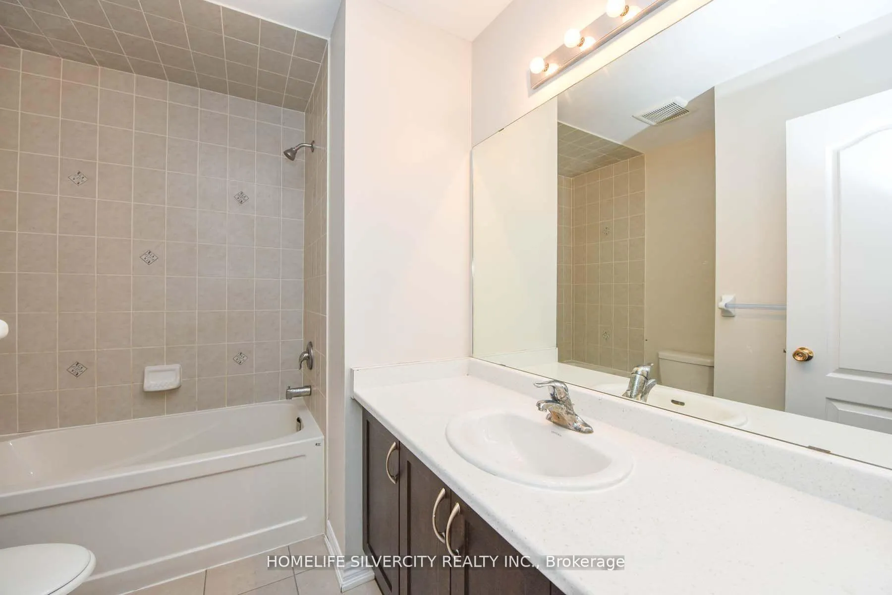 Photo 15 of 7 Miami Grove, Brampton, Heart Lake East — HOMEH
