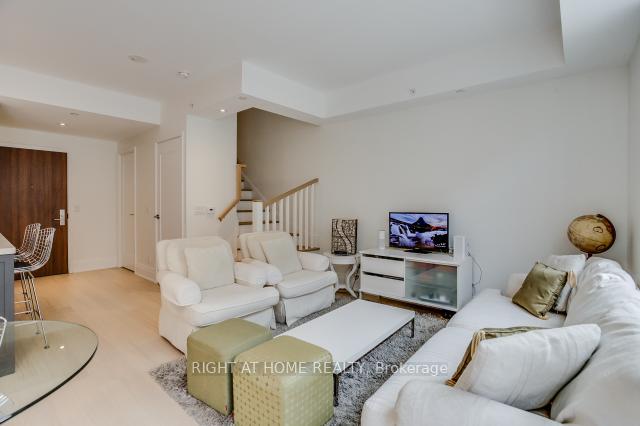 Photo 8 of Unit 112, 25 Malcolm Road, Toronto, Leaside — HOMEH