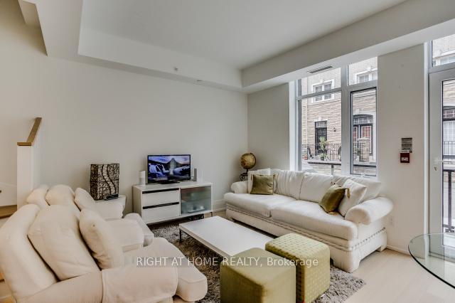 Photo 2 of Unit 112, 25 Malcolm Road, Toronto, Leaside — HOMEH