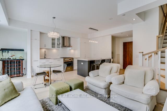 Photo 9 of Unit 112, 25 Malcolm Road, Toronto, Leaside — HOMEH