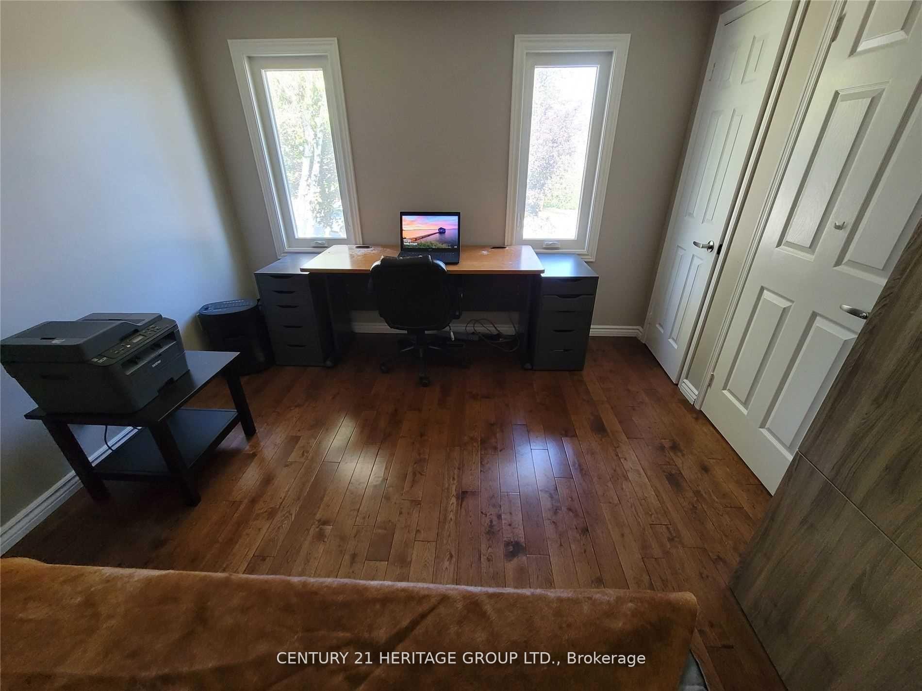 Photo 12 of 217 Orchard Heights Boulevard, Aurora, Aurora Heights — HOMEH