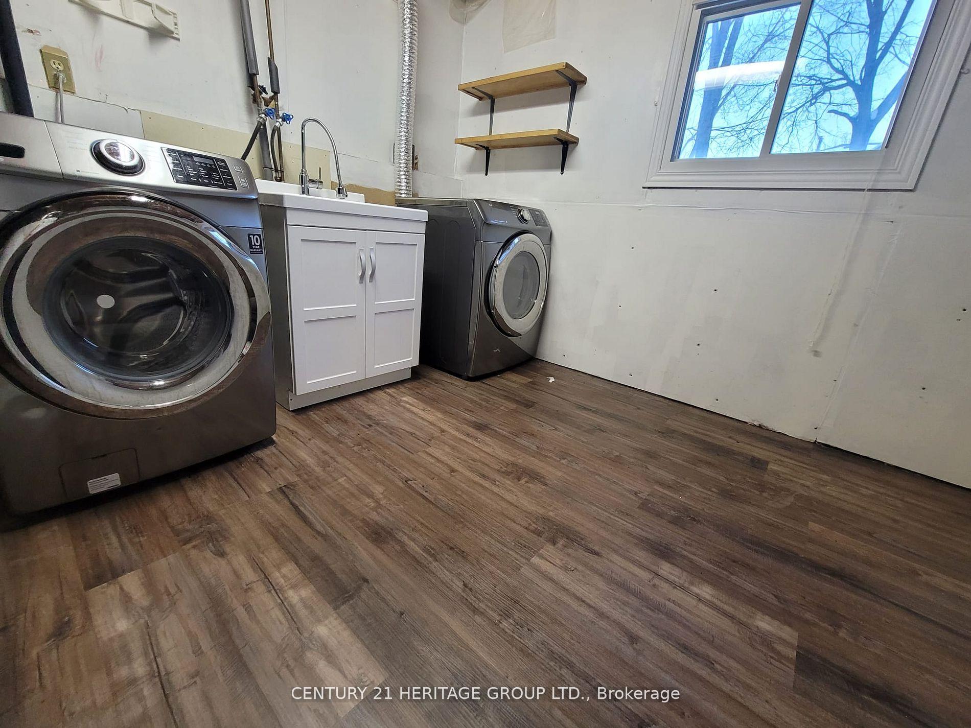 Photo 15 of 217 Orchard Heights Boulevard, Aurora, Aurora Heights — HOMEH