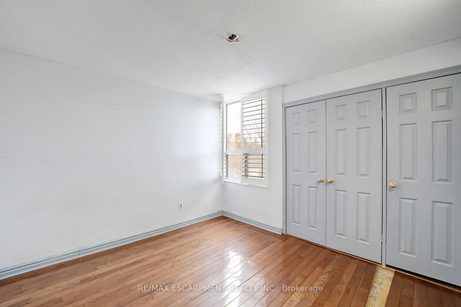 Photo 21 of Unit 206, 10 Edgecliff Golfway, Toronto, Flemingdon Park — HOMEH