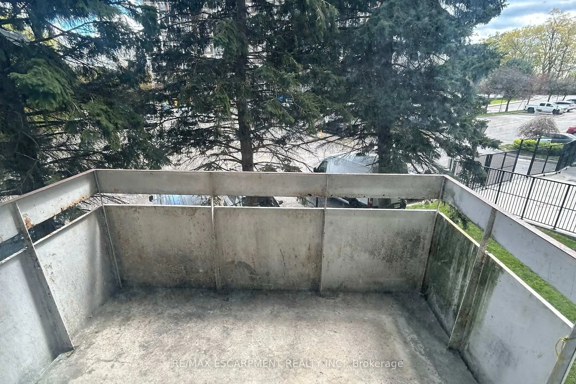 Photo 13 of Unit 206, 10 Edgecliff Golfway, Toronto, Flemingdon Park — HOMEH