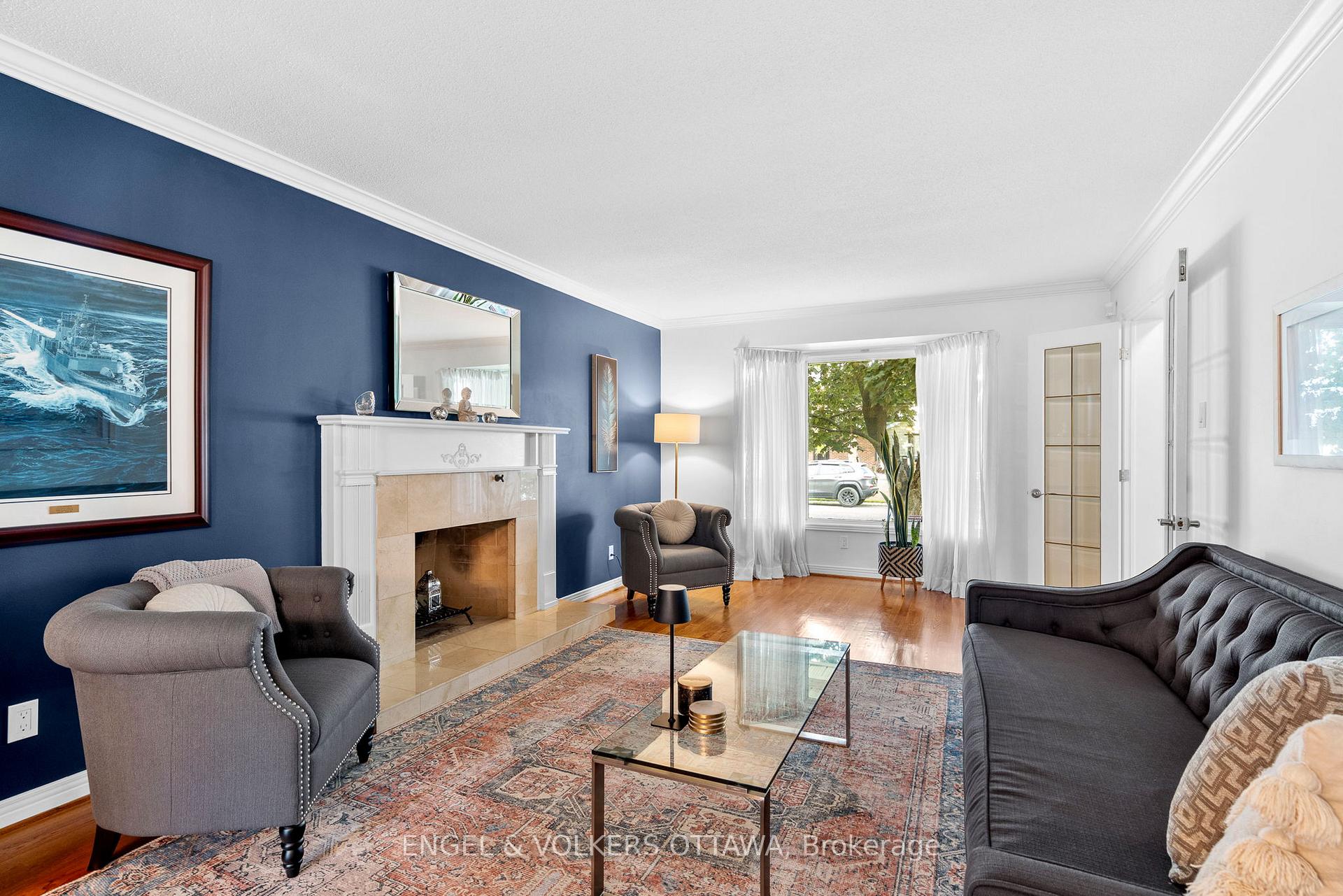 Photo 5 of 32 Merkel Drive, Ottawa, Barrhaven - Knollsbrook — HOMEH