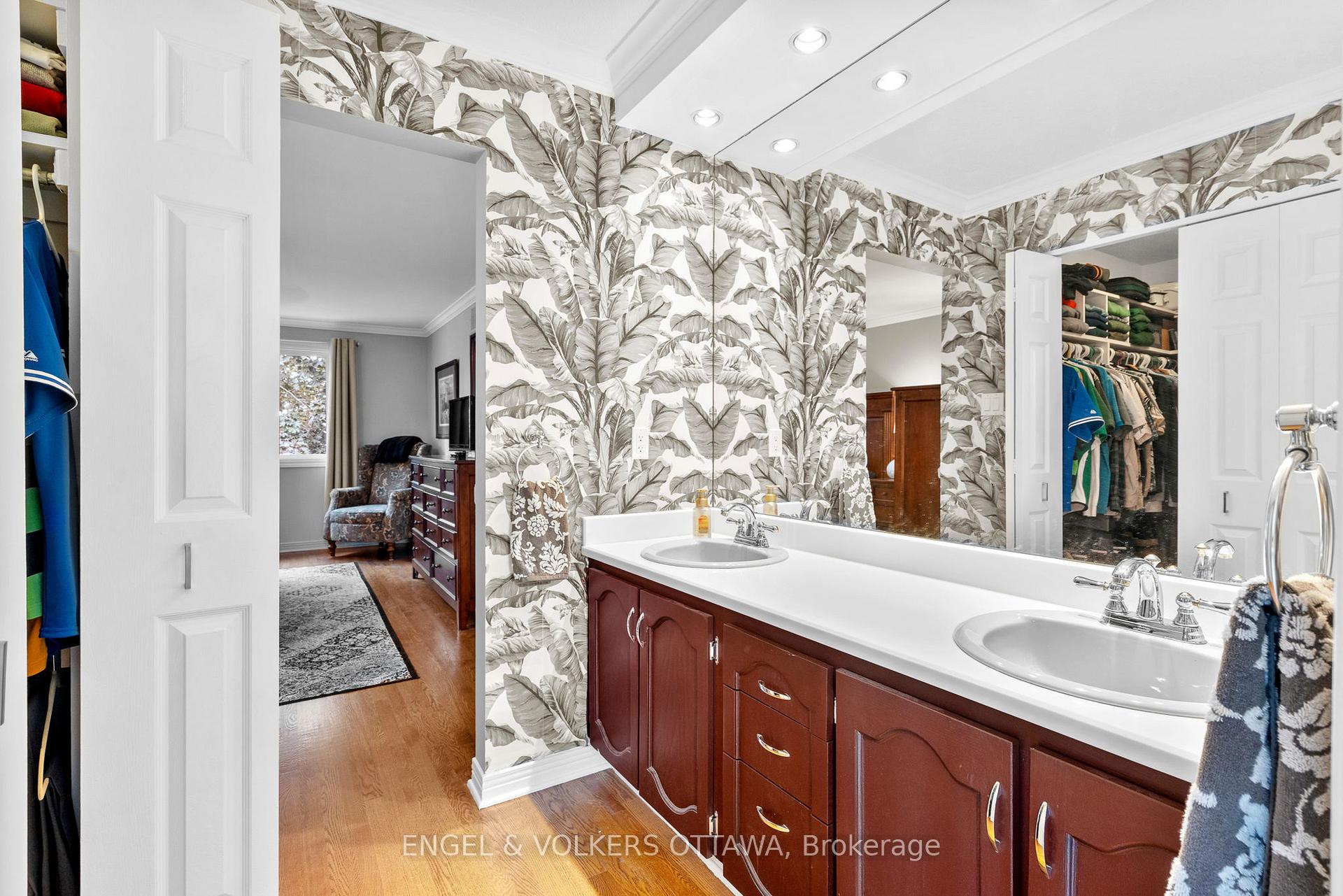 Photo 23 of 32 Merkel Drive, Ottawa, Barrhaven - Knollsbrook — HOMEH