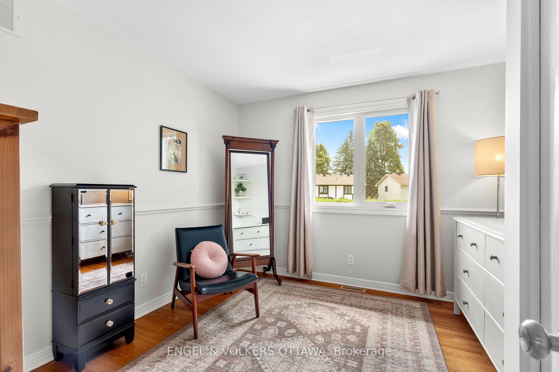 Photo 27 of 32 Merkel Drive, Ottawa, Barrhaven - Knollsbrook — HOMEH