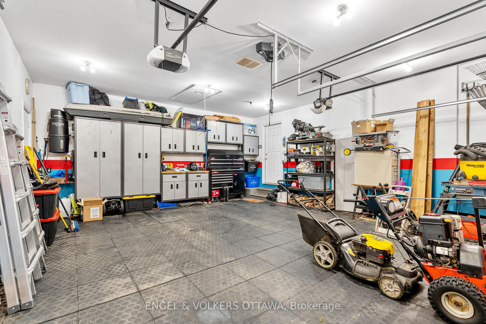 Photo 38 of 32 Merkel Drive, Ottawa, Barrhaven - Knollsbrook — HOMEH