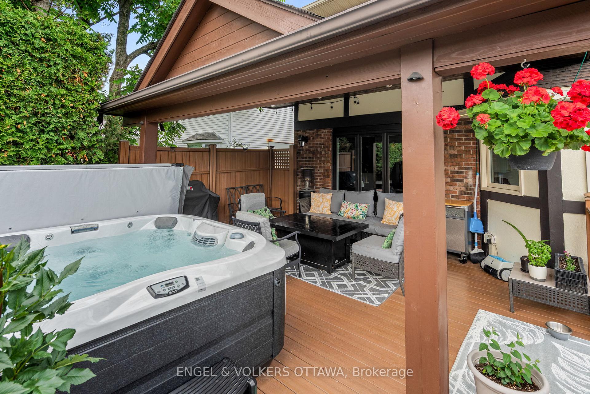 Photo 49 of 32 Merkel Drive, Ottawa, Barrhaven - Knollsbrook — HOMEH