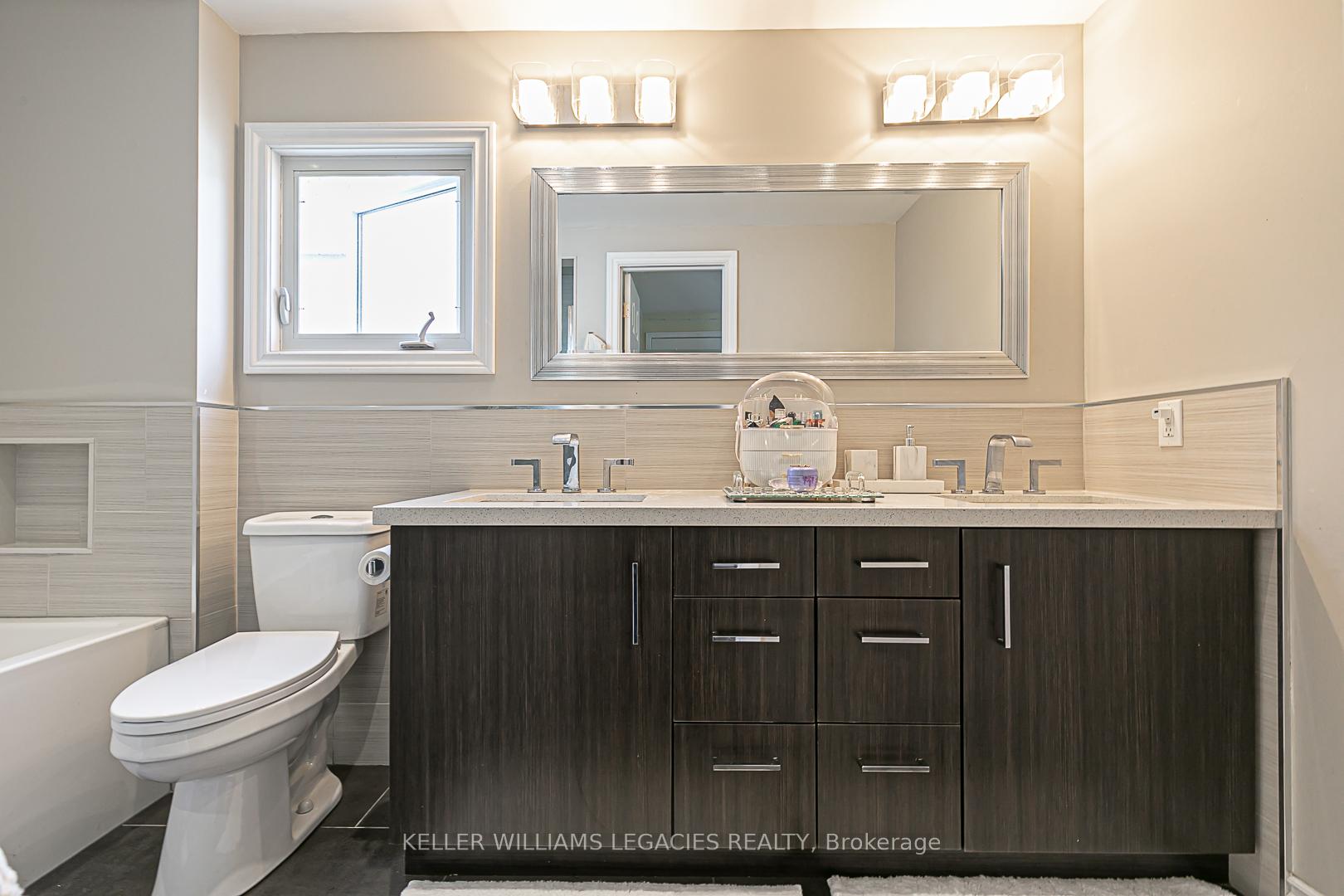 Photo 27 of 33 Moffat Crescent, Aurora, Aurora Heights — HOMEH