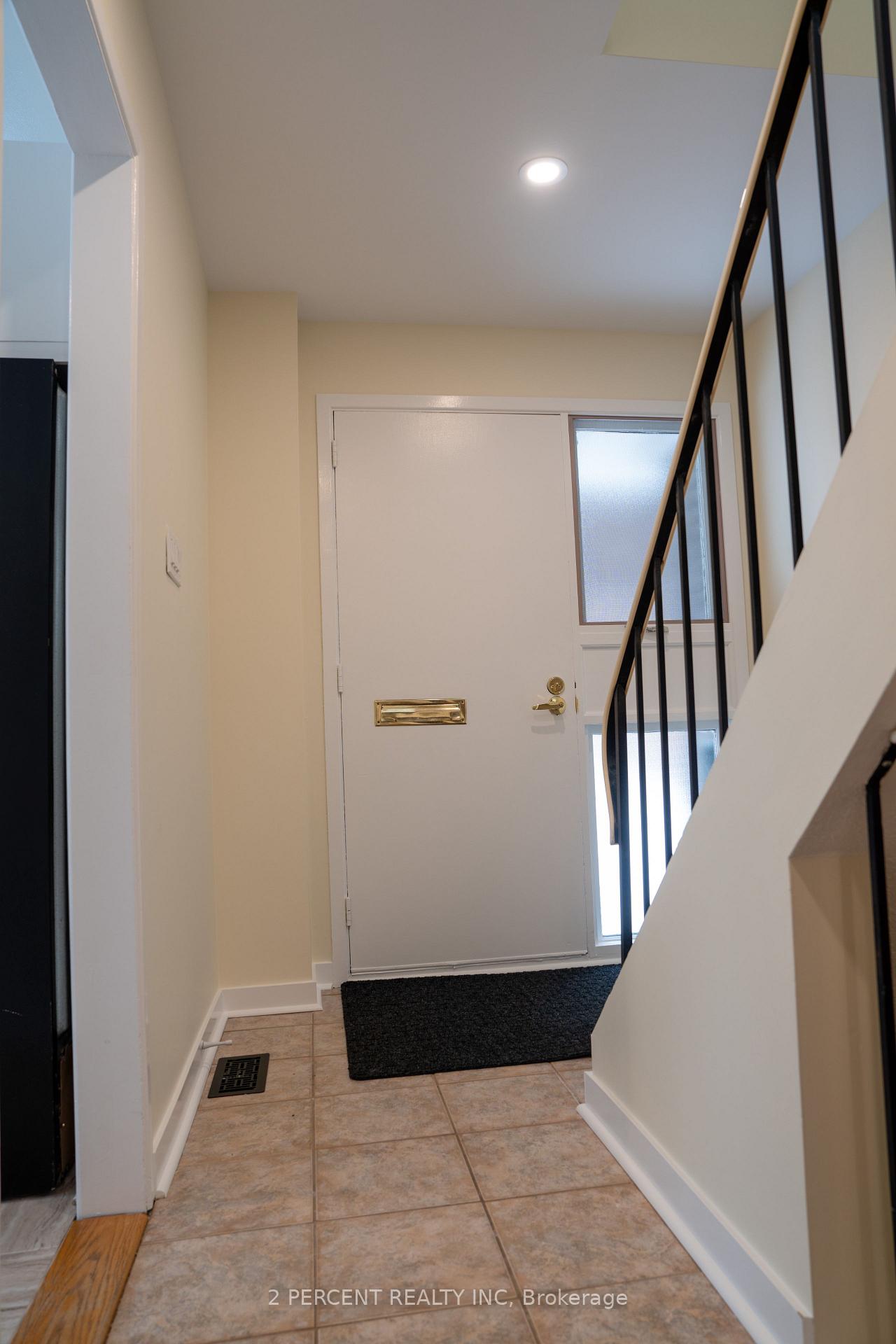 Photo 4 of Unit 102, 3691 Albion Road, Ottawa, Sawmill Creek/Timbermill — HOMEH