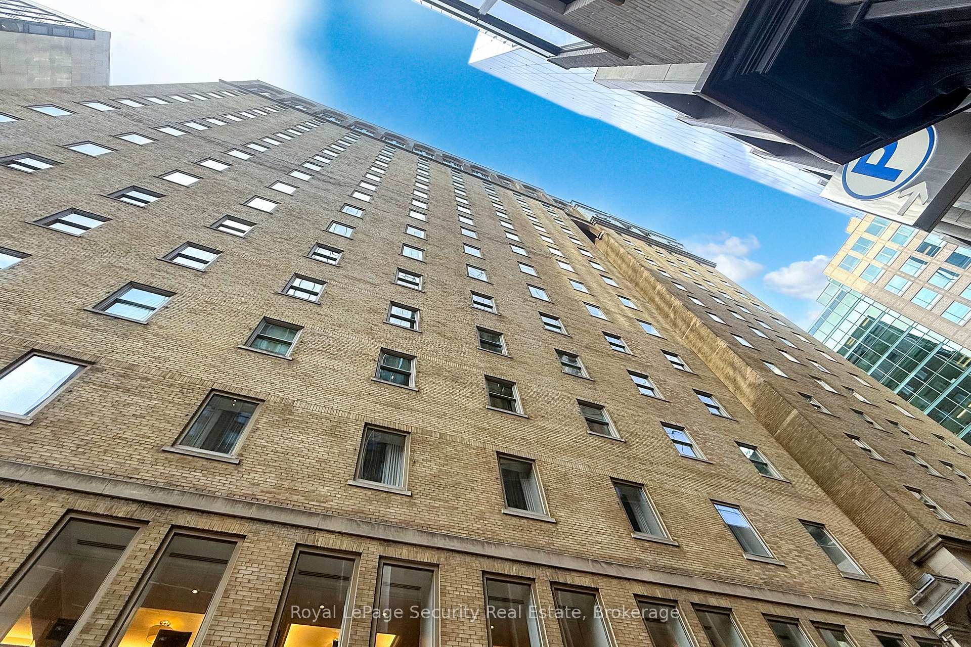 Photo 3 of Unit 323, 22 Leader Lane, Toronto, Church-Yonge Corridor — HOMEH