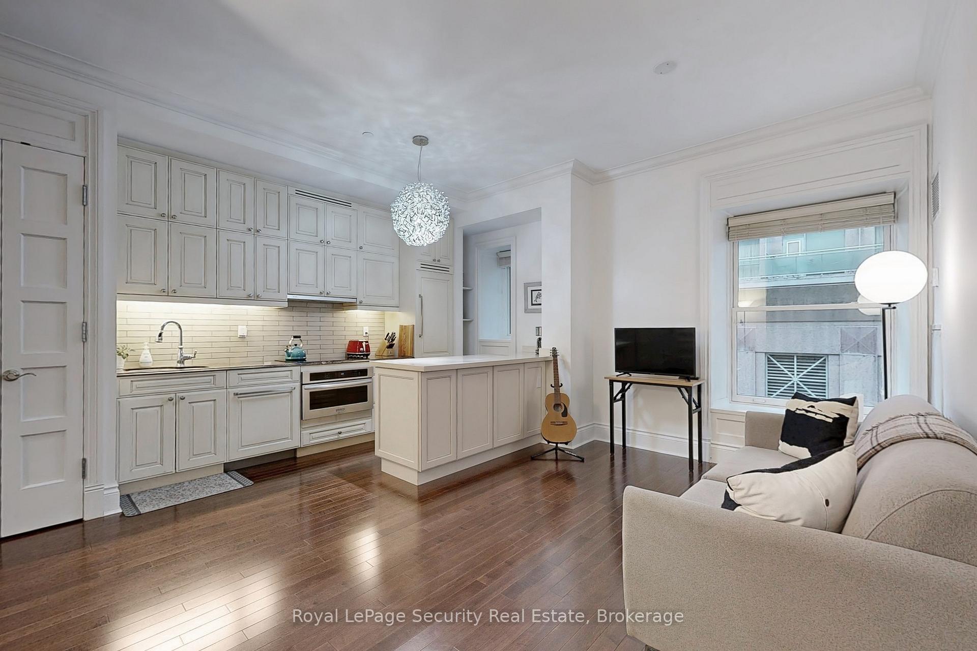 Photo 11 of Unit 323, 22 Leader Lane, Toronto, Church-Yonge Corridor — HOMEH