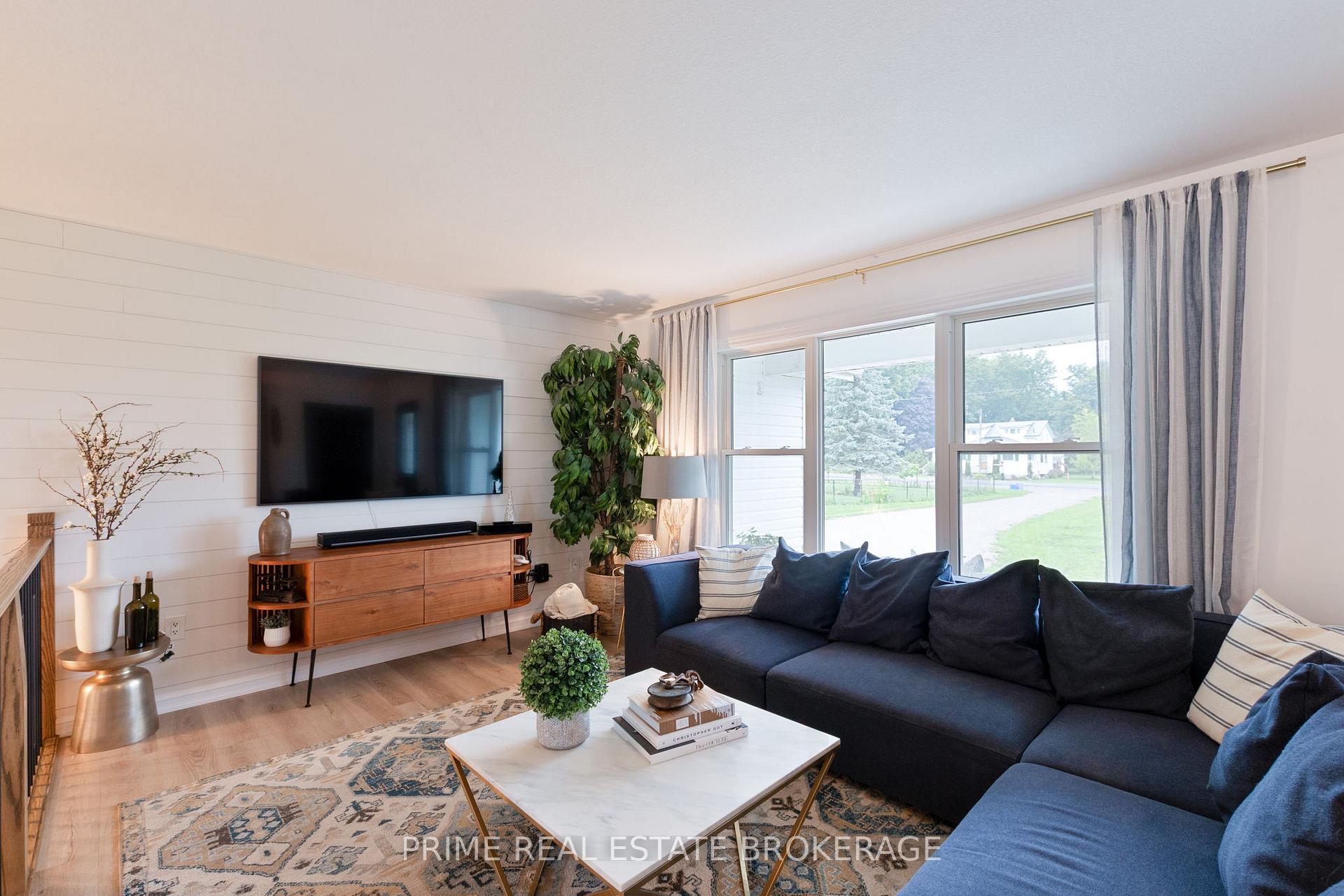 Photo 6 of 8865 Iona Road, Dutton/Dunwich, Iona — HOMEH