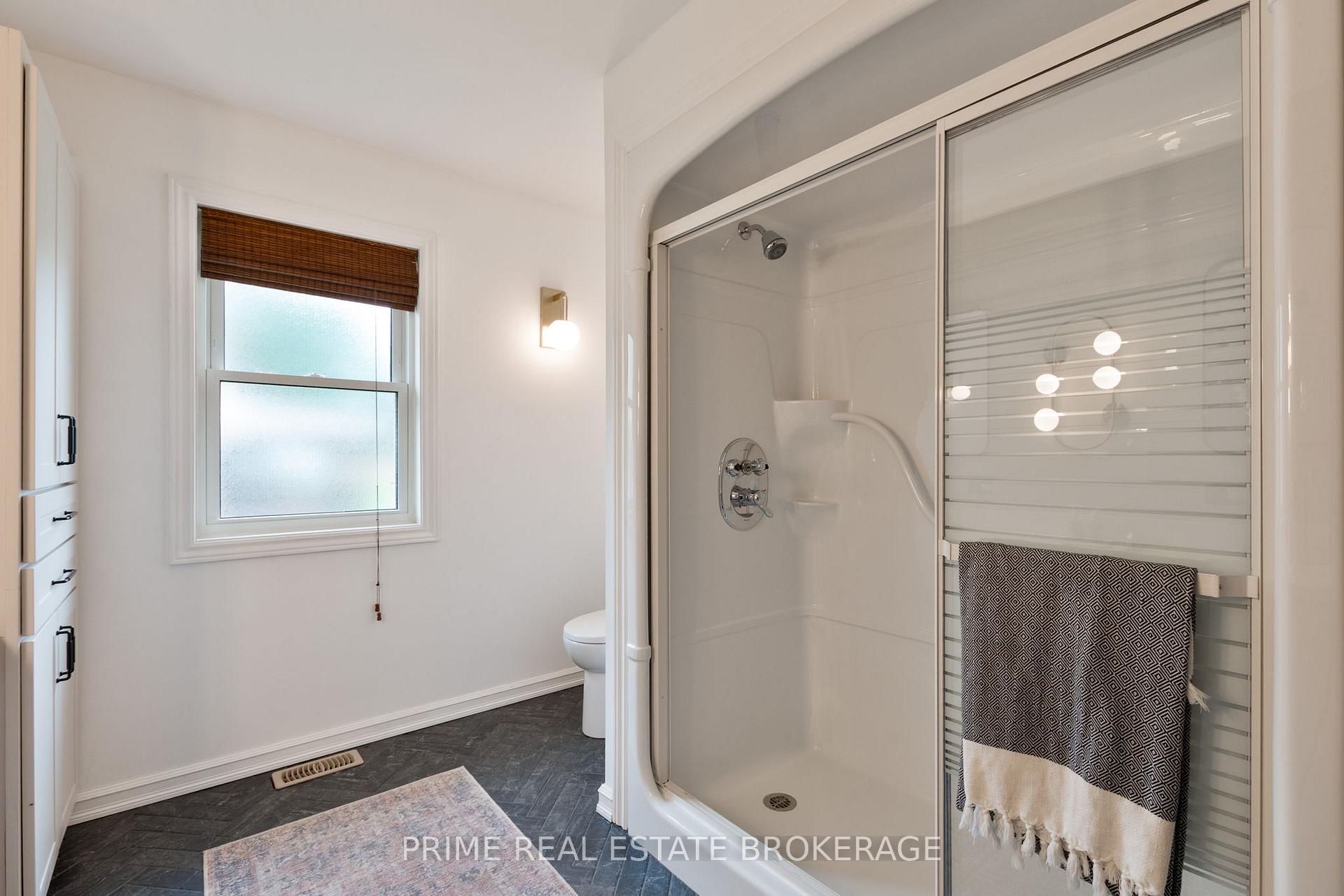 Photo 26 of 8865 Iona Road, Dutton/Dunwich, Iona — HOMEH