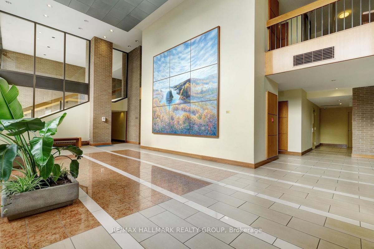 Photo 3 of Unit 632, 515 St Laurent Boulevard, Ottawa, Viscount Alexander Park — HOMEH